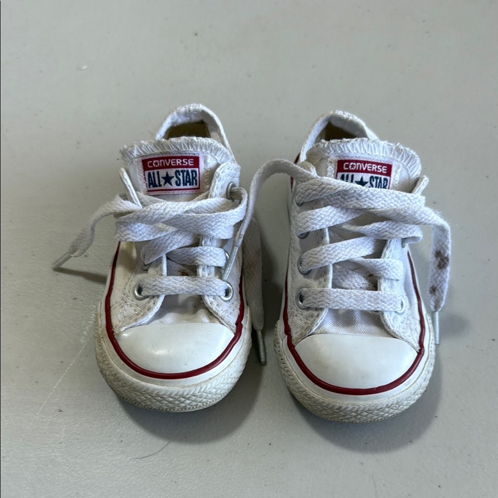 Converse All Star White Sneakers toddler infant Size 5